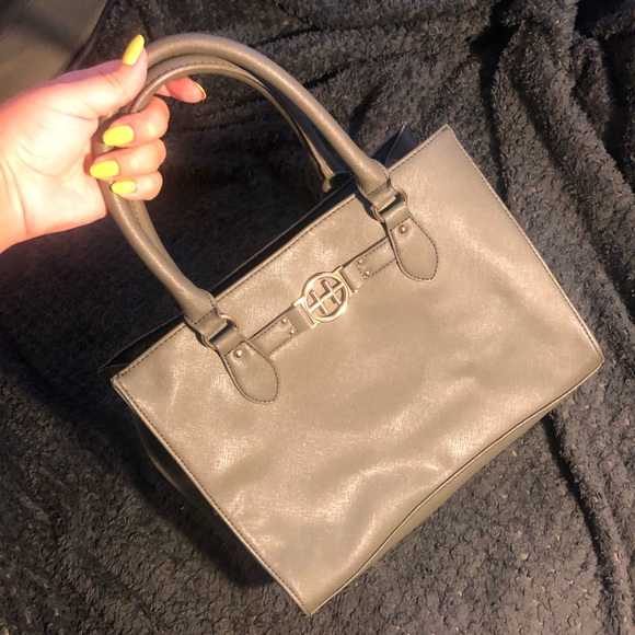 Hilfiger handbag - Picture 1 of 6